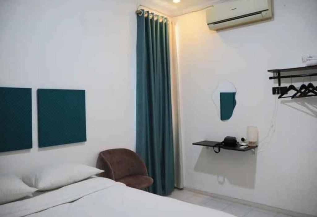 Oyo 91477 Fazira Home Stay Syariah Sibolga Esterno foto