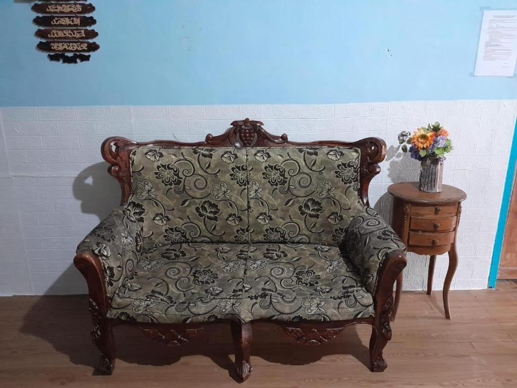 Oyo 91477 Fazira Home Stay Syariah Sibolga Esterno foto